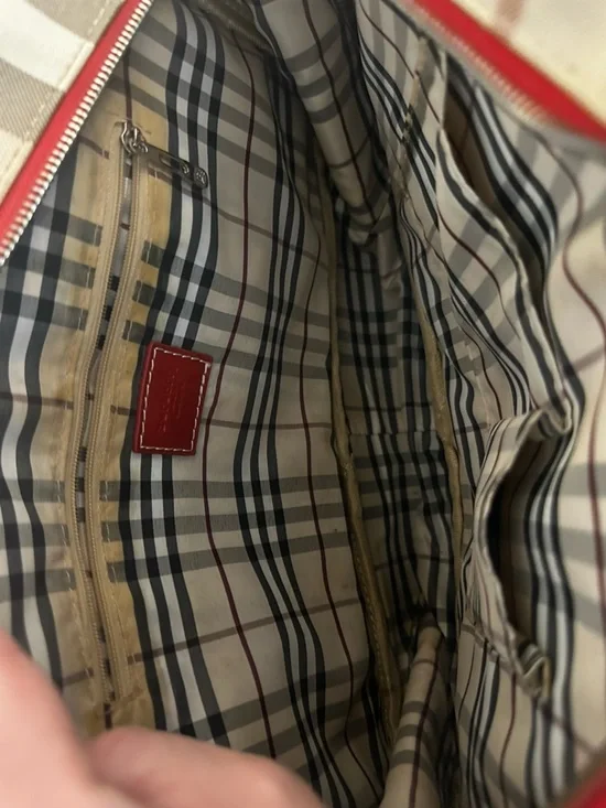 Burberry Beige Plaid Shoulder Bag with Red Patent Trim - Picture 6 of 9